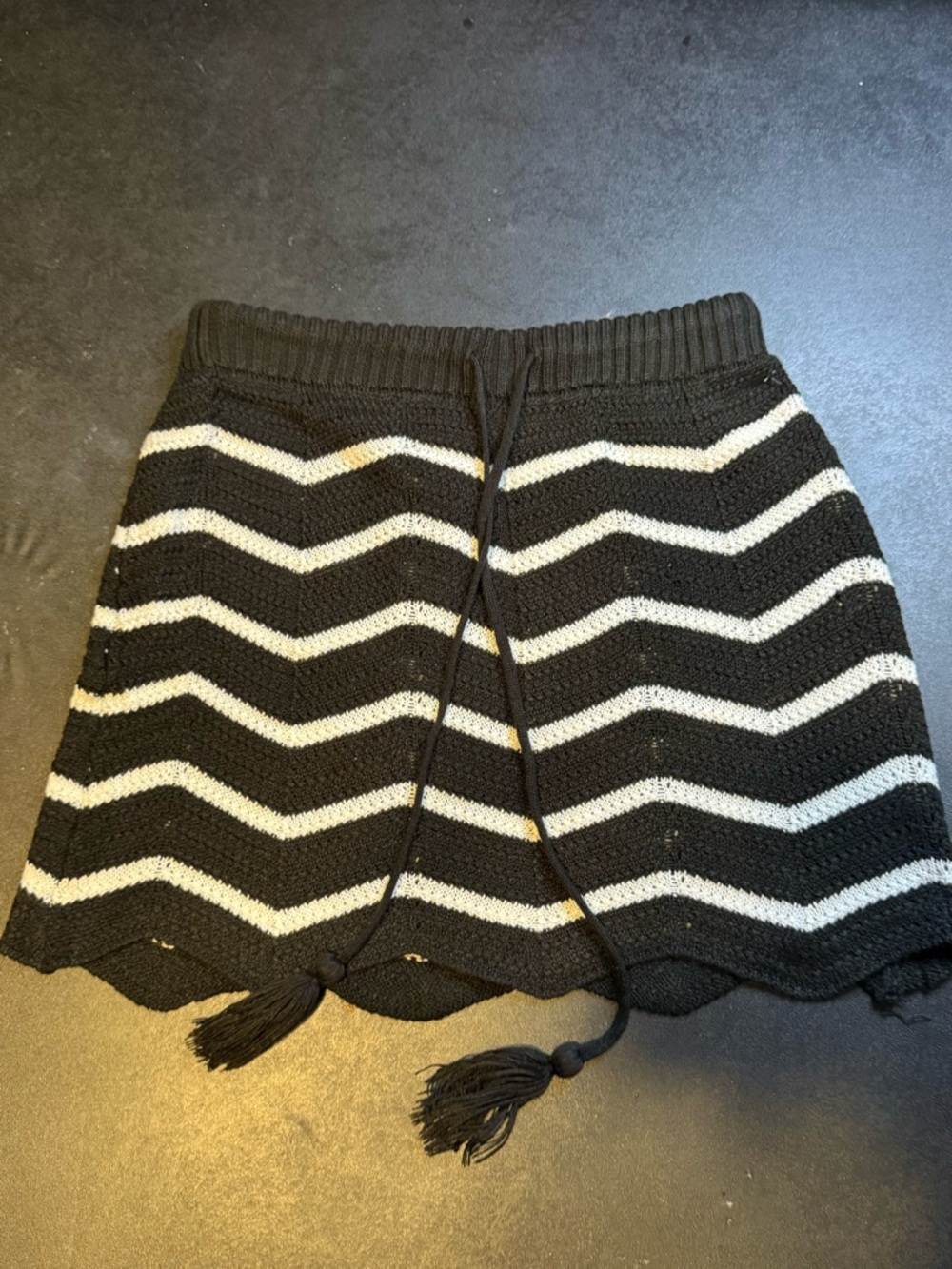 Almost Famous Black and Cream Chevron Knit Skirt